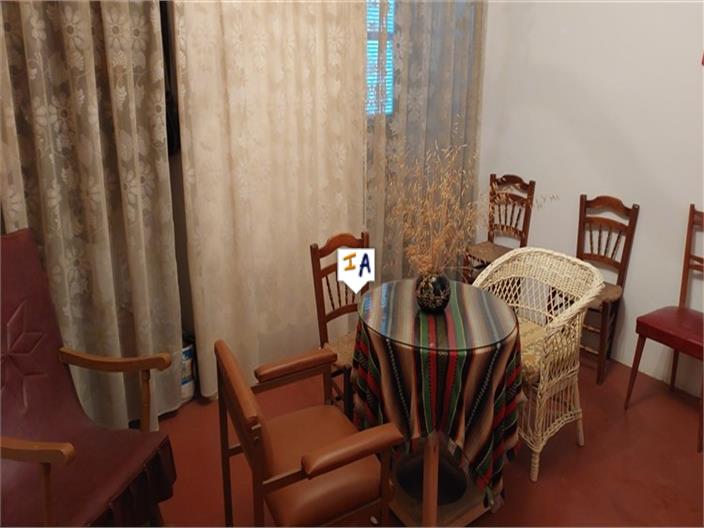 Image No.17-5 Bed House for sale