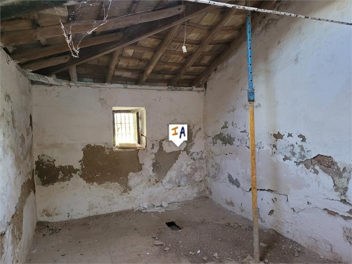 Image No.11-2 Bed Farmhouse for sale