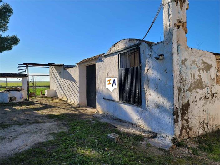 Image No.17-2 Bed Farmhouse for sale