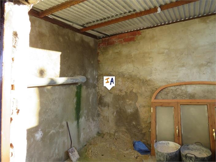 Image No.15-3 Bed House for sale