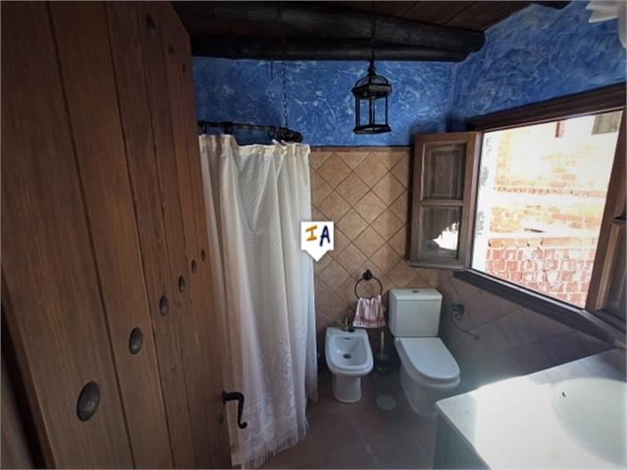 Image No.9-2 Bed House for sale