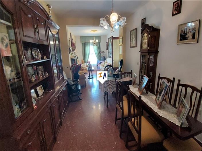 Image No.12-4 Bed House for sale