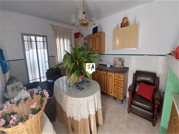 Image No.10-4 Bed House for sale