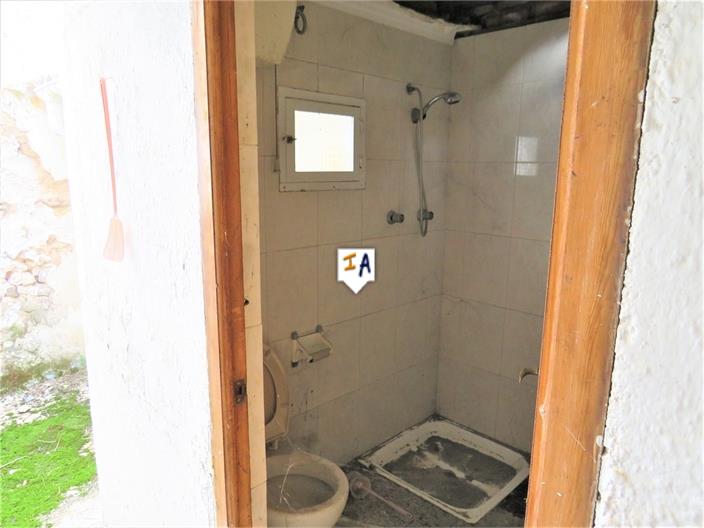 Image No.12-3 Bed House for sale