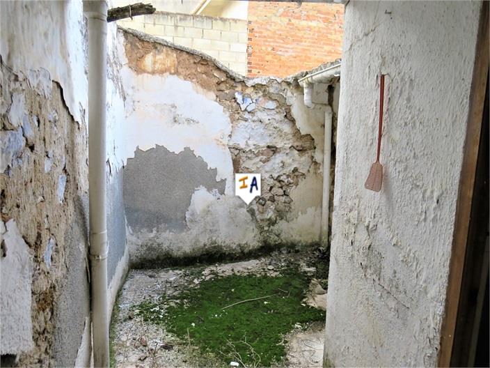 Image No.5-3 Bed House for sale