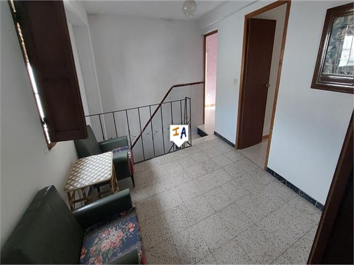 Image No.14-4 Bed House for sale