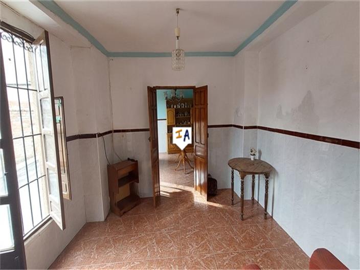Image No.9-4 Bed House for sale