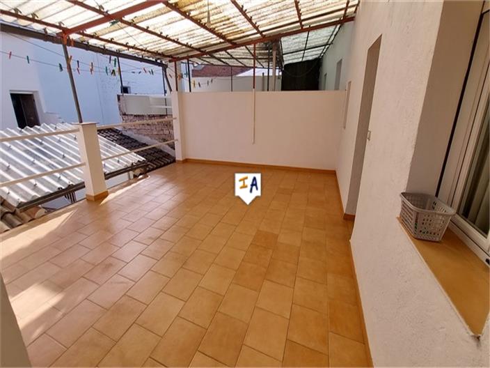 Image No.12-4 Bed House for sale