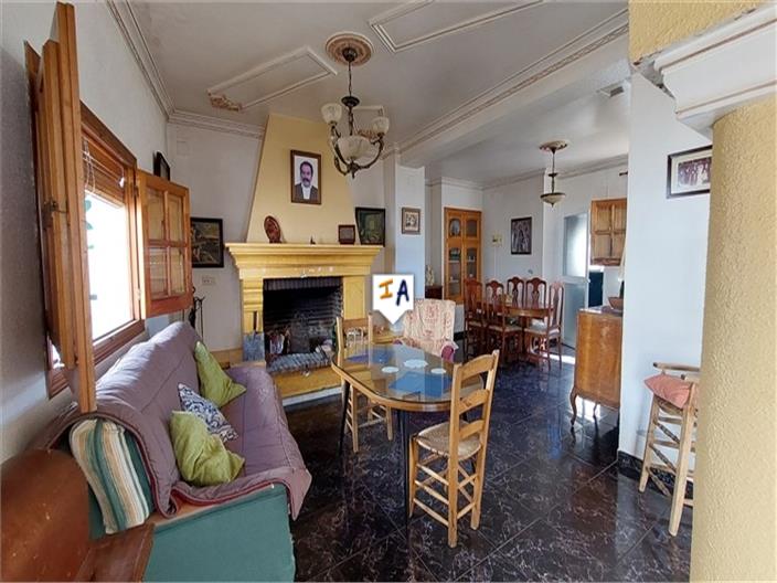 Image No.4-4 Bed House for sale