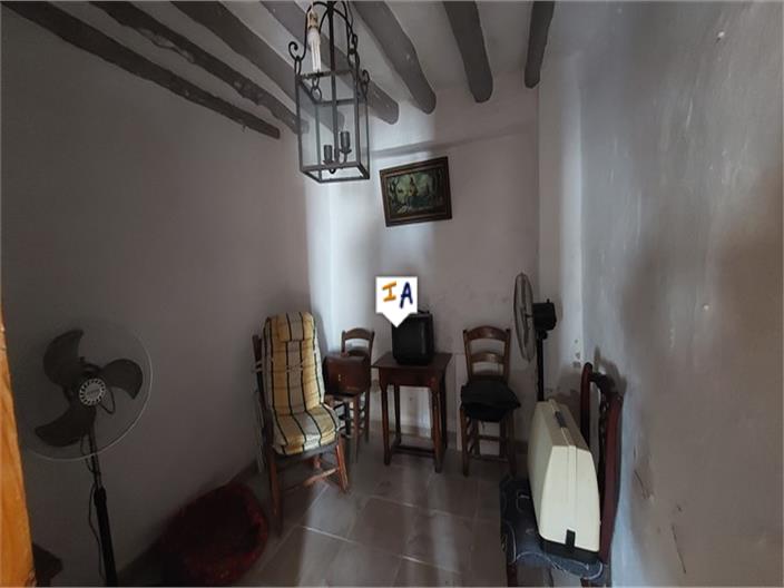 Image No.8-3 Bed House for sale