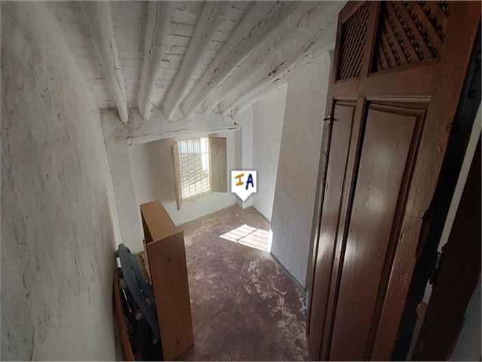 Image No.13-3 Bed House for sale