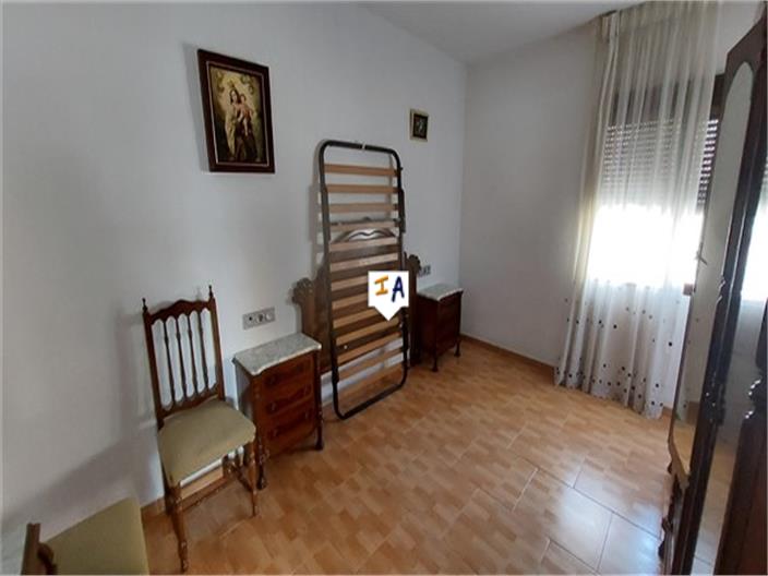 Image No.12-4 Bed Commercial for sale