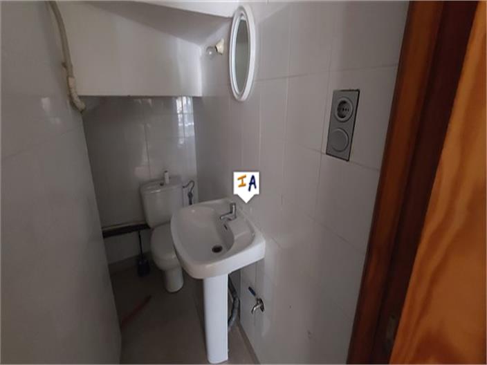 Image No.15-4 Bed Commercial for sale