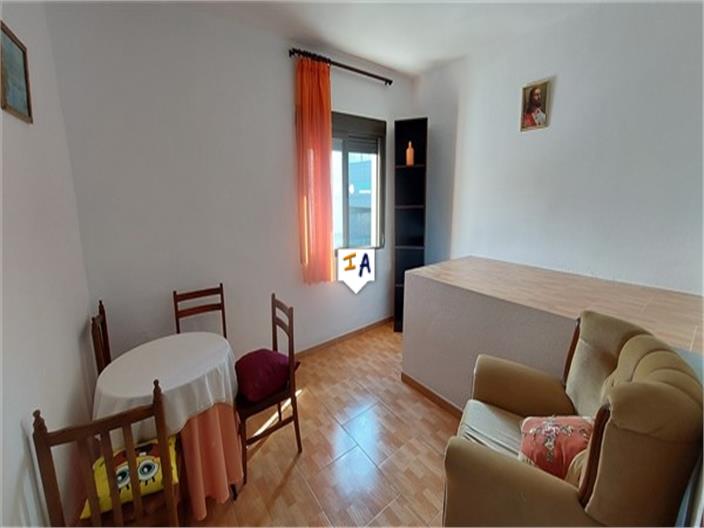 Image No.7-4 Bed Commercial for sale