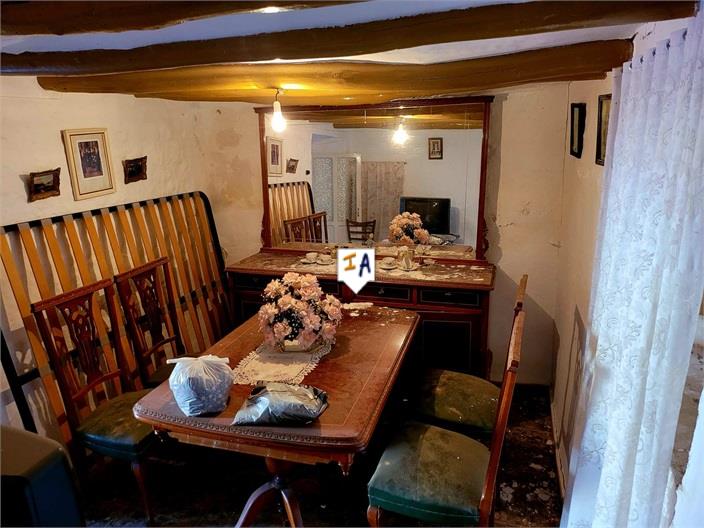 Image No.10-2 Bed Farmhouse for sale