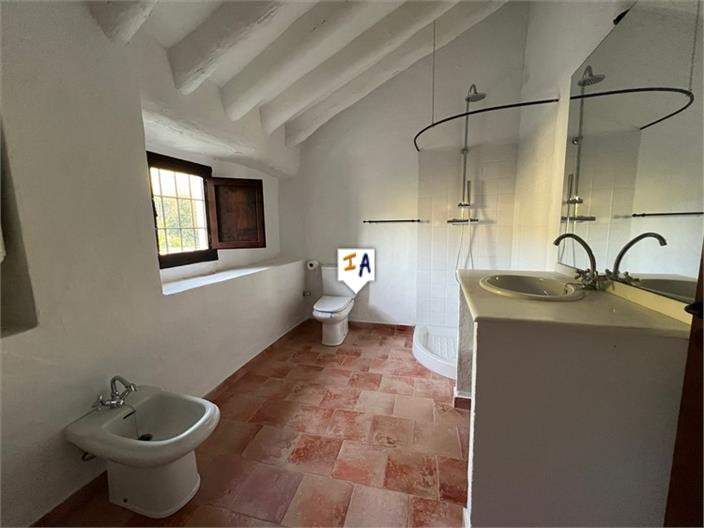 Image No.13-4 Bed Farmhouse for sale