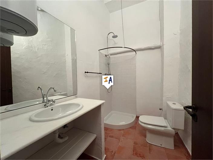 Image No.16-4 Bed Farmhouse for sale