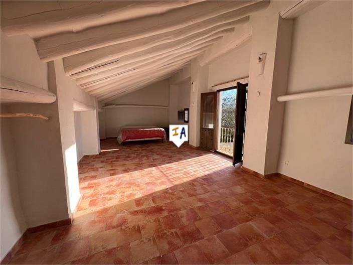 Image No.10-4 Bed Farmhouse for sale