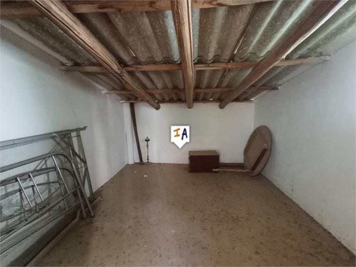 Image No.12-5 Bed House for sale