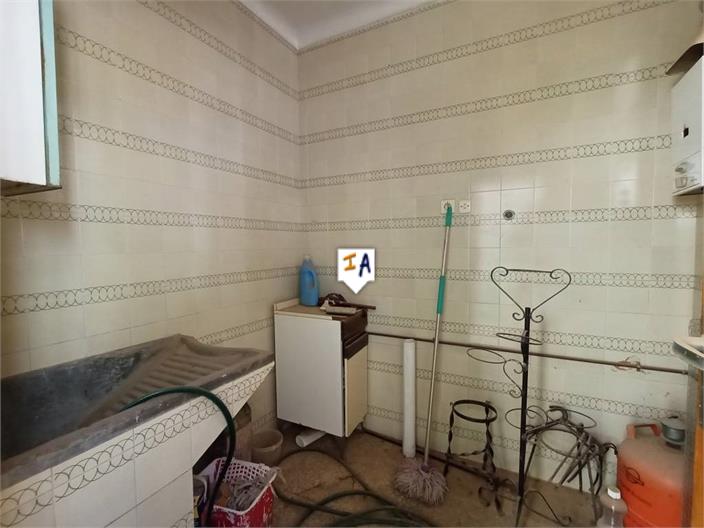 Image No.6-5 Bed House for sale
