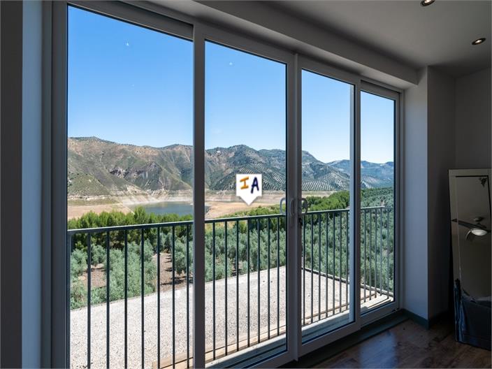 Image No.14-6 Bed Villa for sale