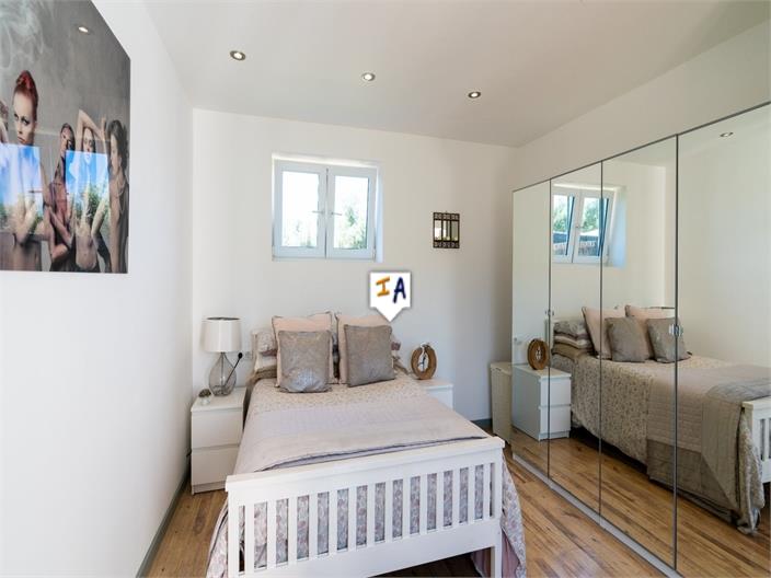 Image No.15-6 Bed Villa for sale