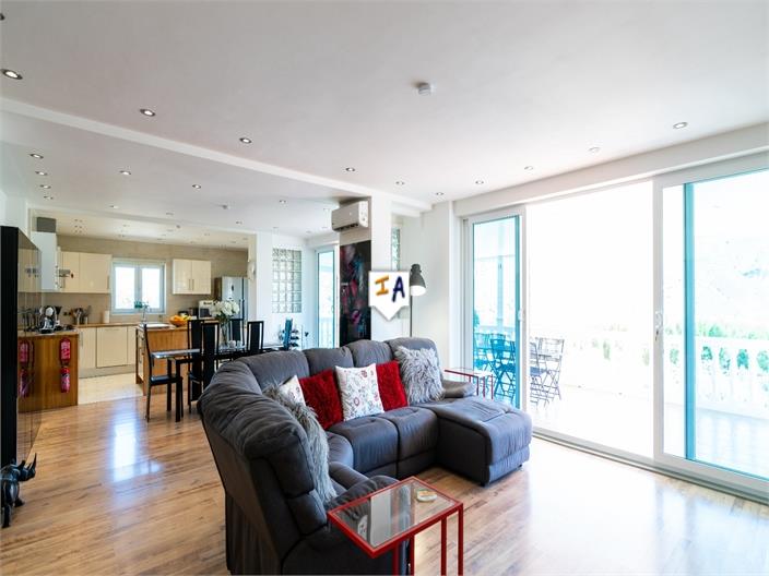 Image No.5-6 Bed Villa for sale