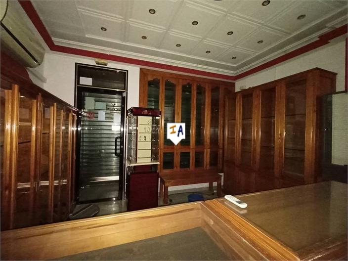 Image No.12-1 Bed Property for sale