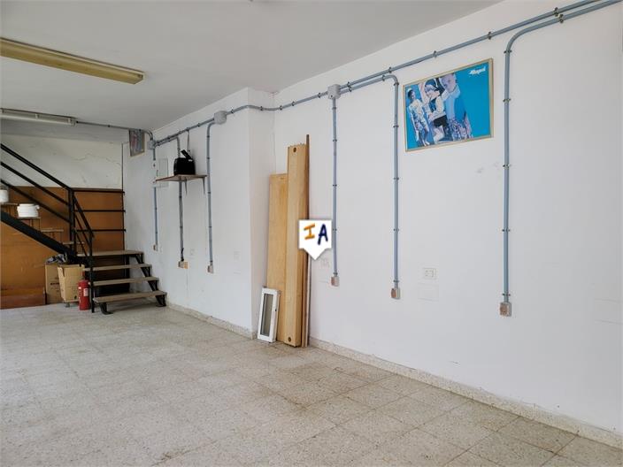 Image No.12-2 Bed House for sale