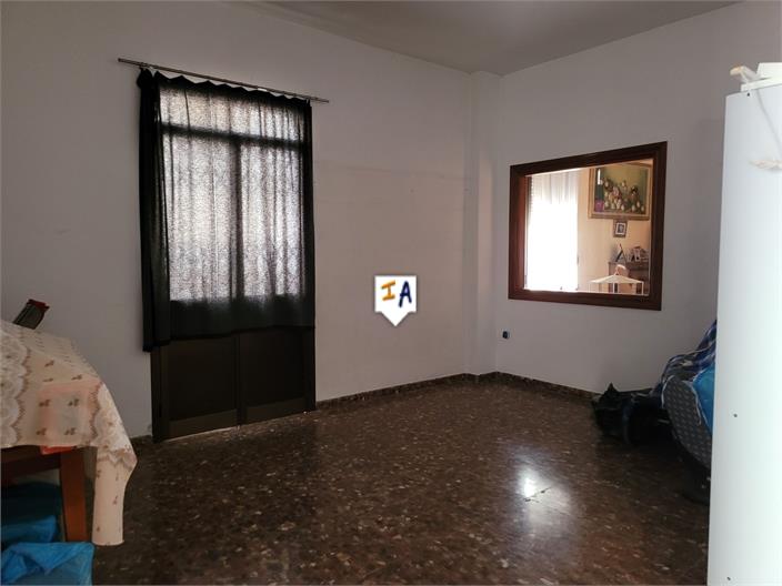 Image No.15-2 Bed House for sale