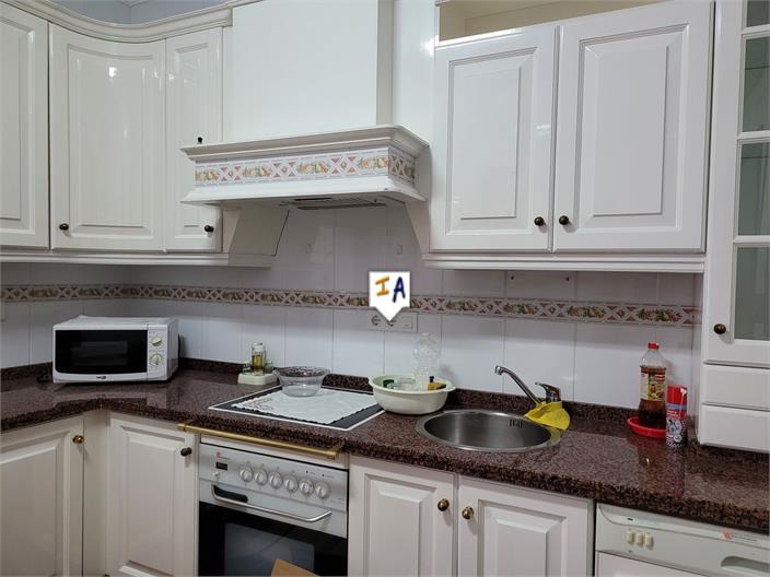 Image No.4-2 Bed House for sale