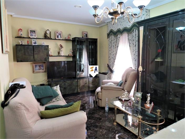 Image No.9-3 Bed Commercial for sale