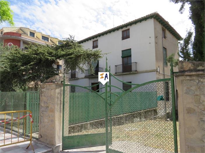 Image No.17-5 Bed House for sale