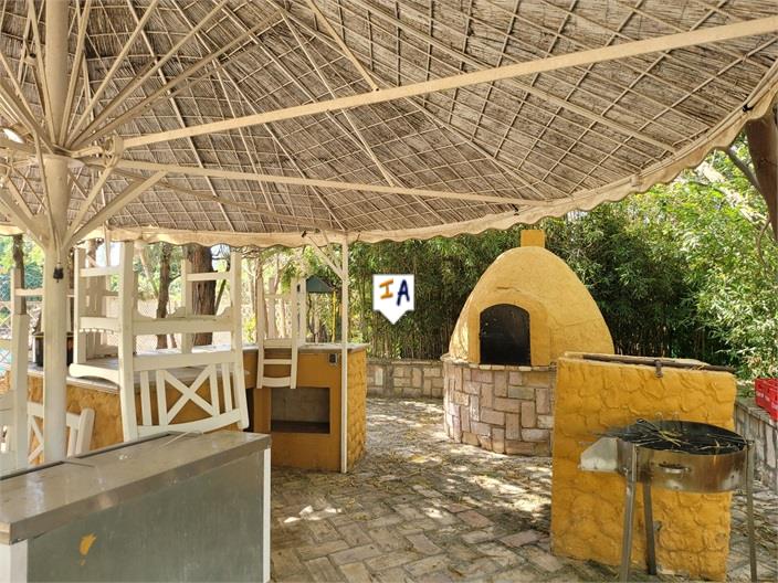 Image No.9-7 Bed Farmhouse for sale