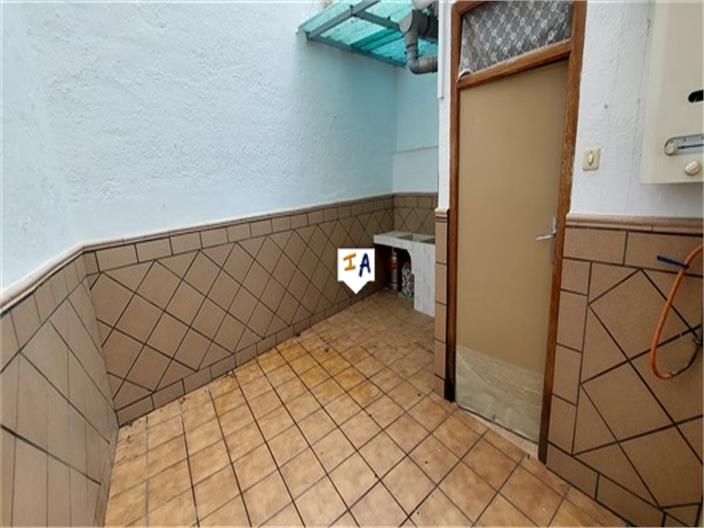 Image No.15-5 Bed House for sale