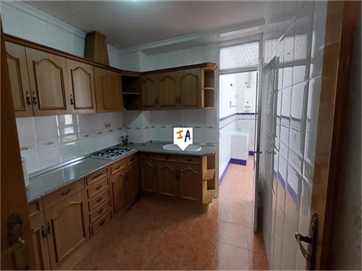 Image No.6-5 Bed House for sale