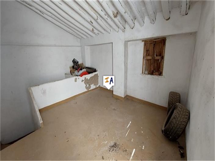 Image No.12-4 Bed House for sale