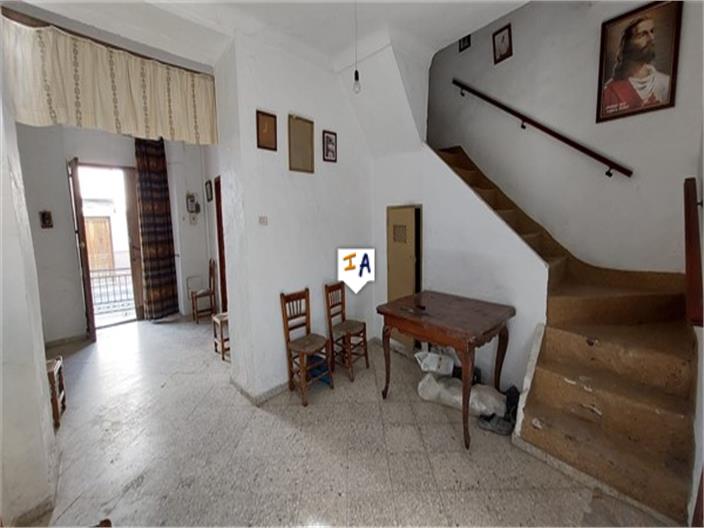 Image No.6-4 Bed House for sale