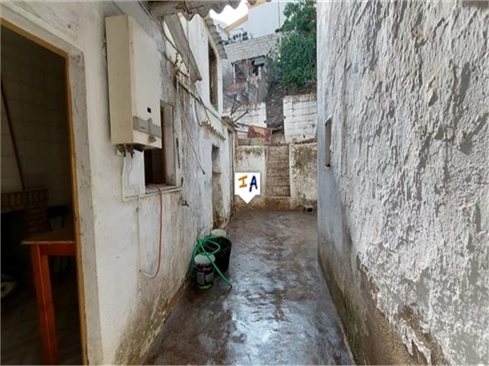 Image No.10-4 Bed House for sale