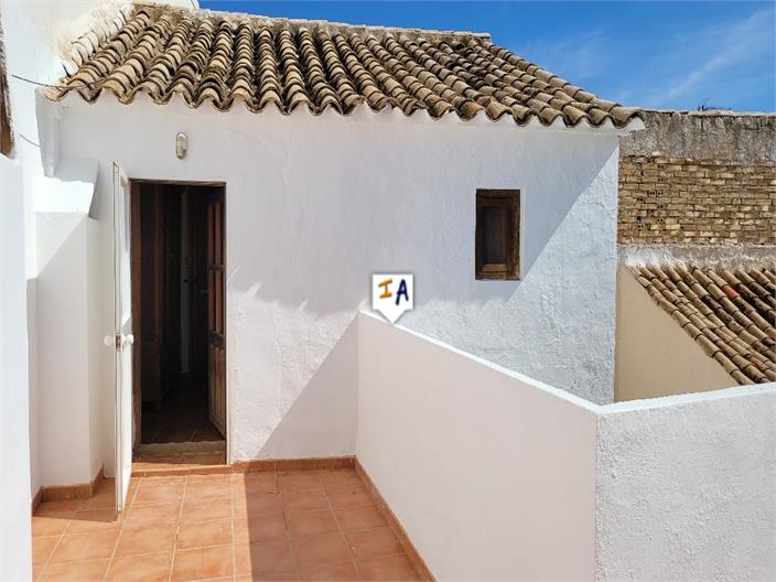 Image No.17-2 Bed House for sale