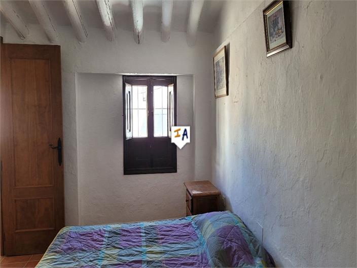 Image No.7-2 Bed House for sale