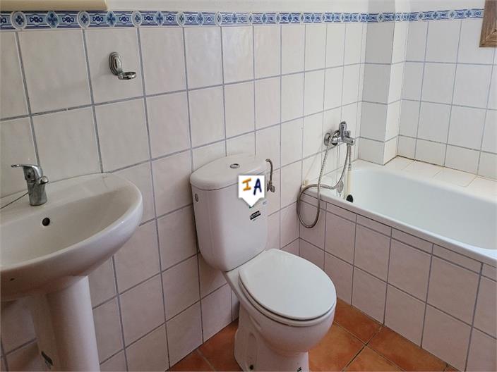 Image No.10-2 Bed House for sale