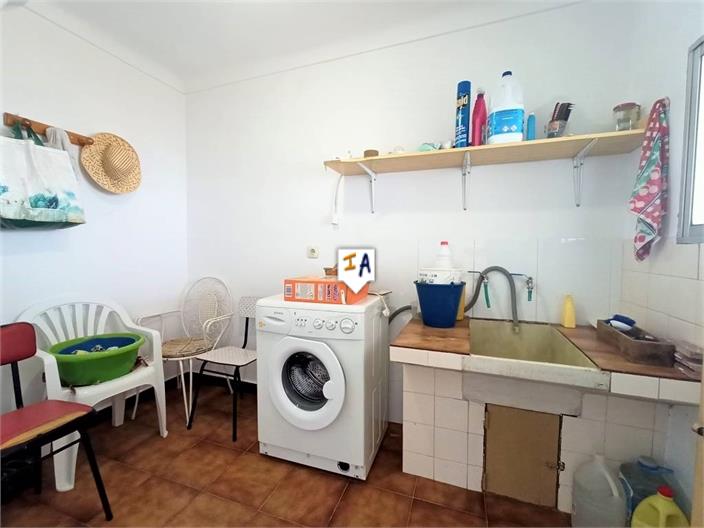 Image No.16-5 Bed House for sale