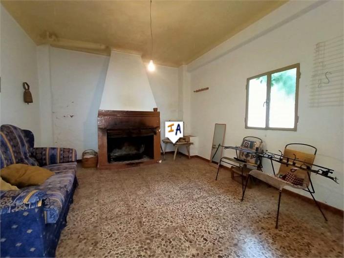 Image No.8-5 Bed House for sale