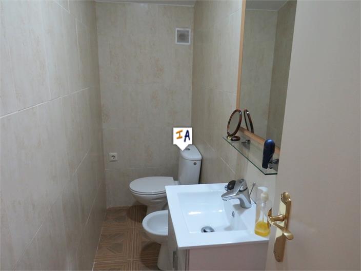 Image No.12-3 Bed House for sale