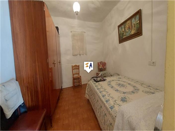 Image No.14-4 Bed House for sale
