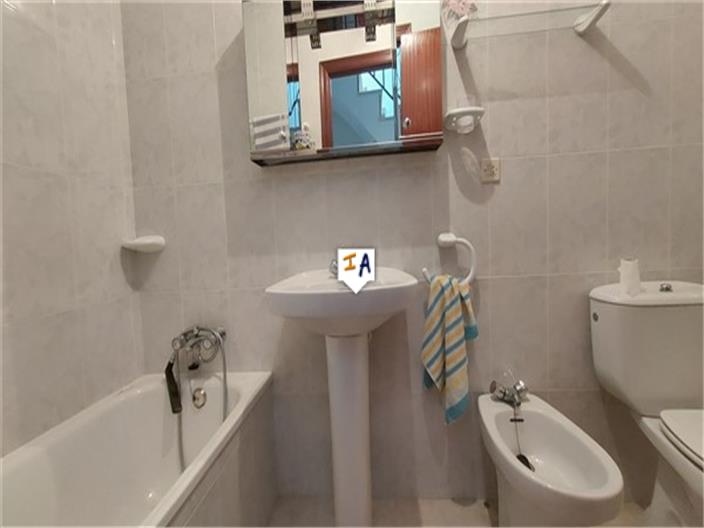 Image No.11-4 Bed House for sale