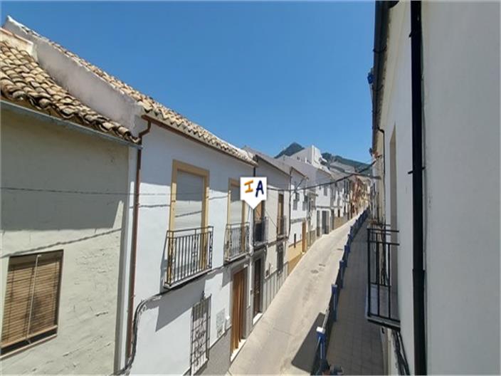 Image No.16-4 Bed House for sale