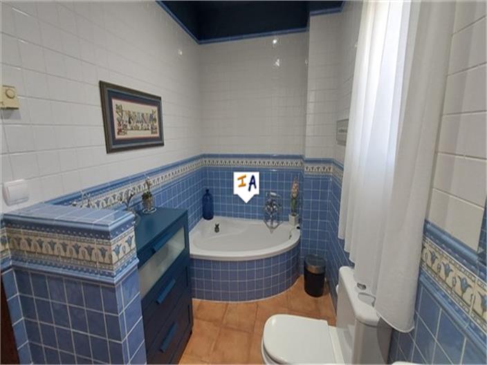 Image No.12-4 Bed Villa for sale