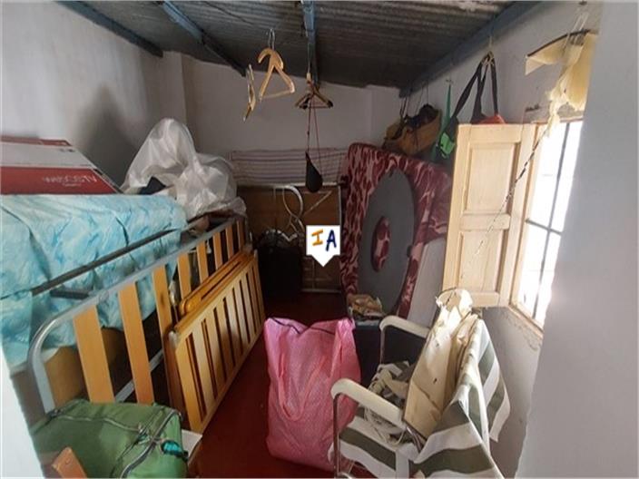 Image No.17-3 Bed House for sale